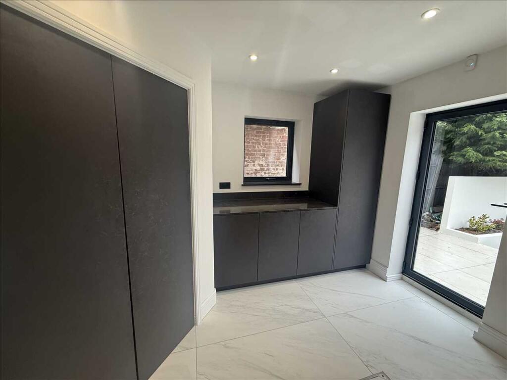 Additional image 10 of Whitefields Road, Solihull