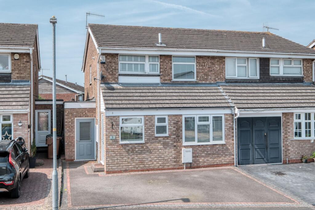 Wrekin Drive, Bromsgrove, B61