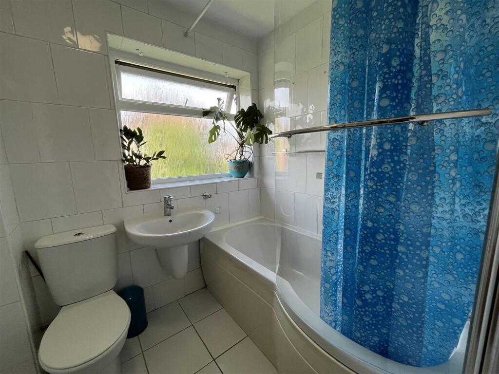 Additional image 18 of Villa Mount, Wyke, Bradford