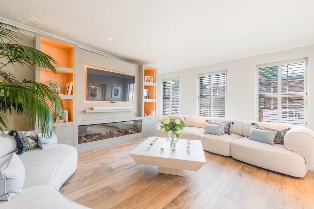 Additional image 4 of High Street, Henley in Arden, Warwickshire, B95