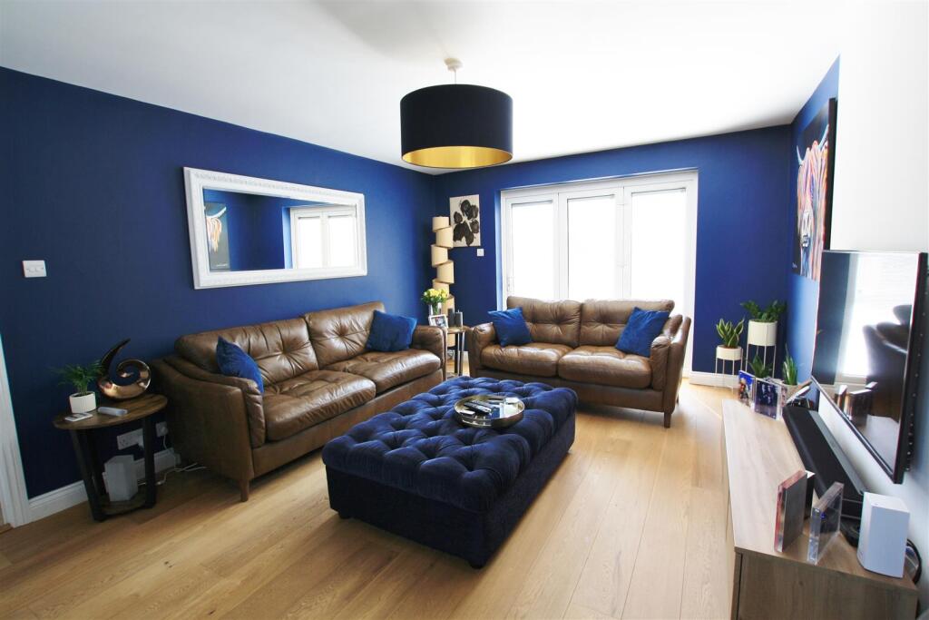 Additional image 4 of John Rennie Close, Bradford-On-Avon