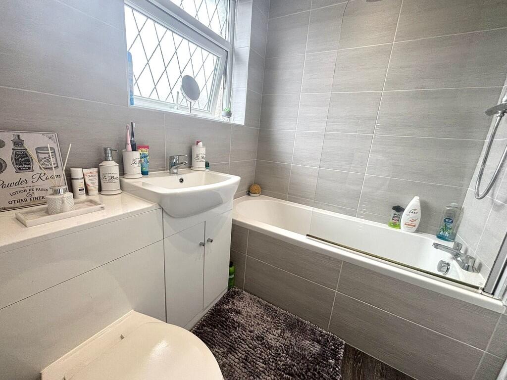 Additional image 10 of Westminster Drive, Clayton, Bradford