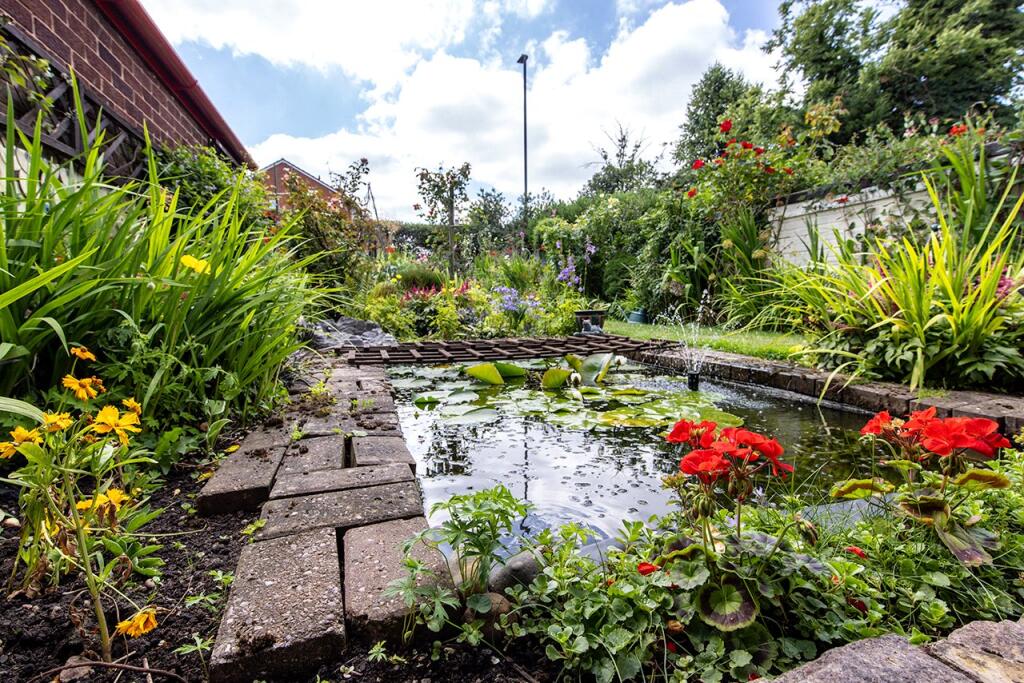 Additional image 17 of Suffolk Close, Oldbury, West Midlands, B68