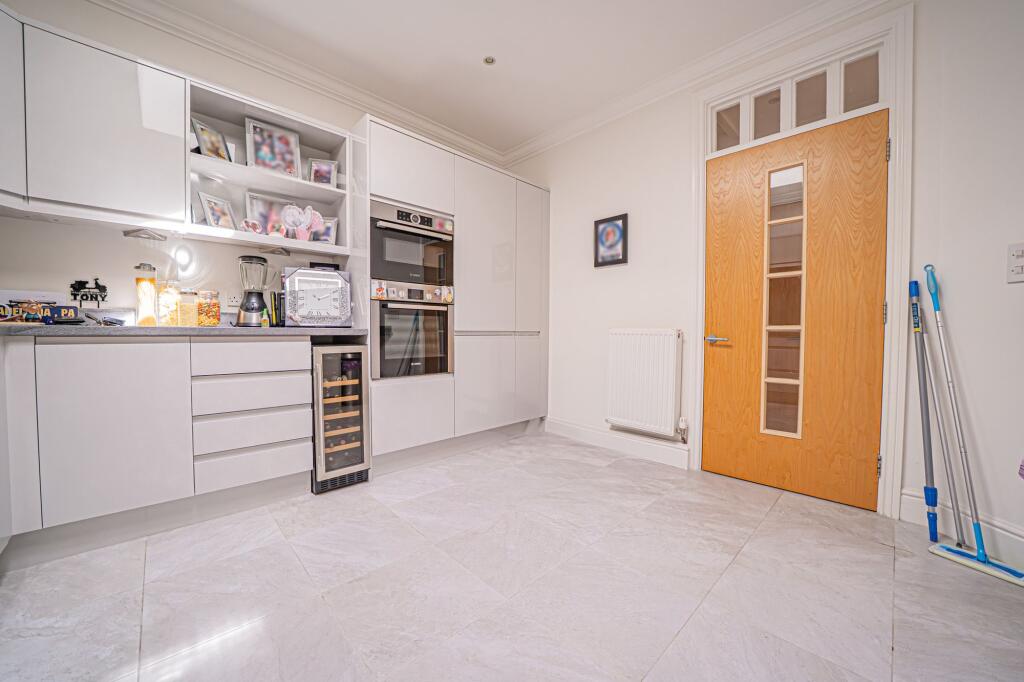 Additional image 18 of Crabmill Close, Knowle, B93