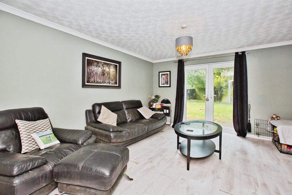 Additional image 4 of Trellech Court, Yeovil