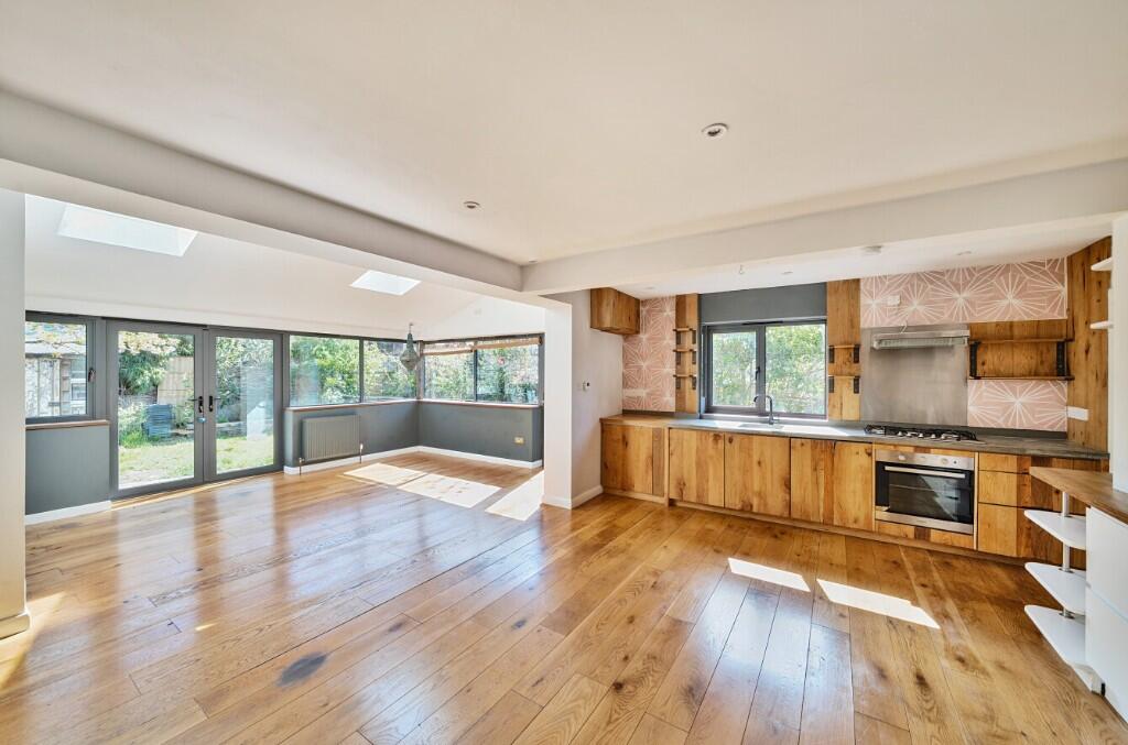 Additional image 4 of Uphills, Bruton, Somerset, BA10 0ES