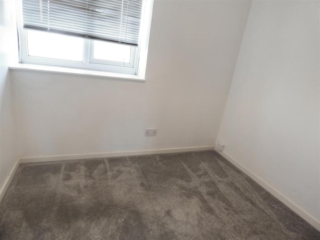 Additional image 21 of Windsor Close, Tamworth