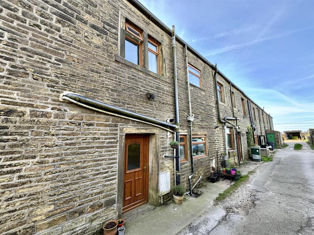 Additional image 18 of Hollybank, Catherine Slack, Queensbury