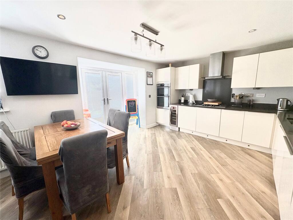 Additional image 17 of Rectory Gardens, Alvechurch, Birmingham, Worcestershire, B48