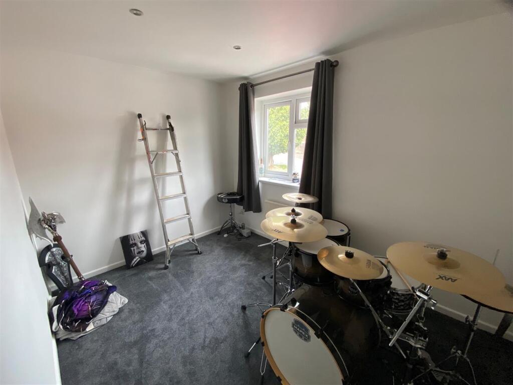 Additional image 5 of Herblay Close, Yeovil