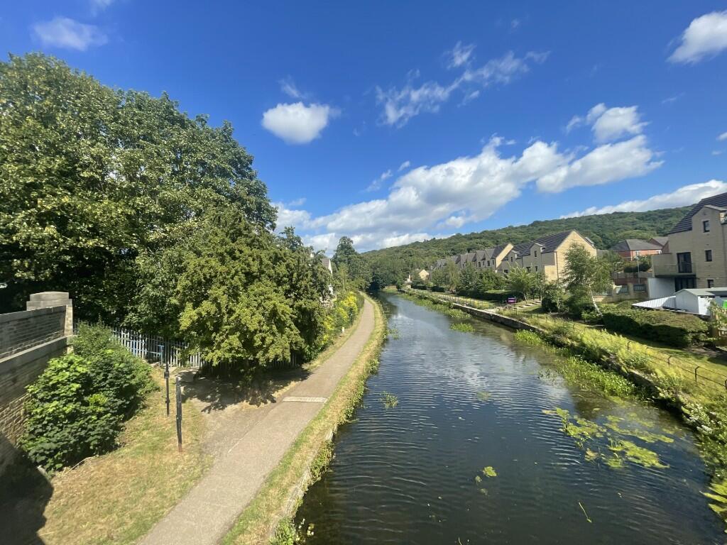 Additional image 21 of Canal Close, Bradford, West Yorkshire, BD10