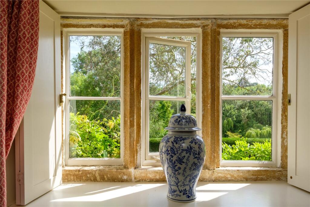 Additional image 8 of Dibbles Lane, West Coker, Yeovil, Somerset, BA22