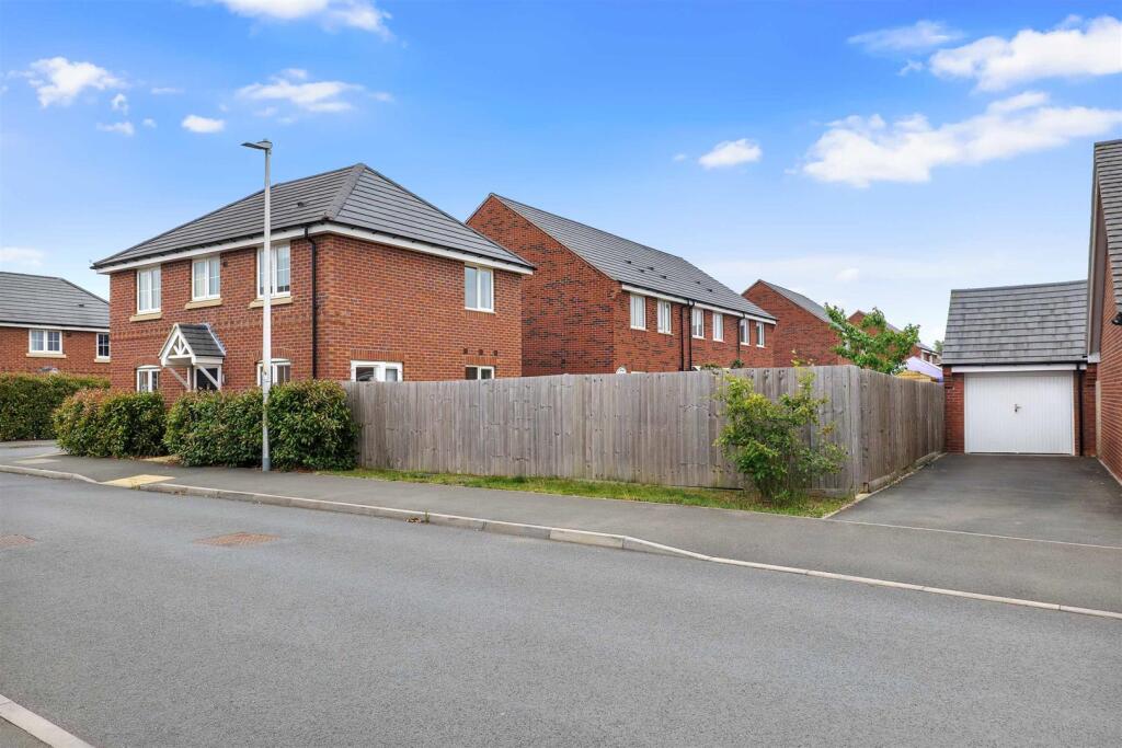 Additional image 19 of Damson Way, Bidford-On-Avon, Alcester