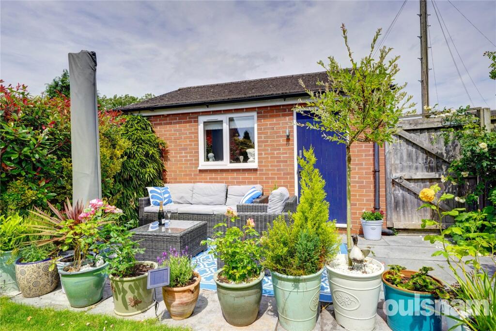 Additional image 27 of Julian Close, Catshill, Bromsgrove, Worcestershire, B61