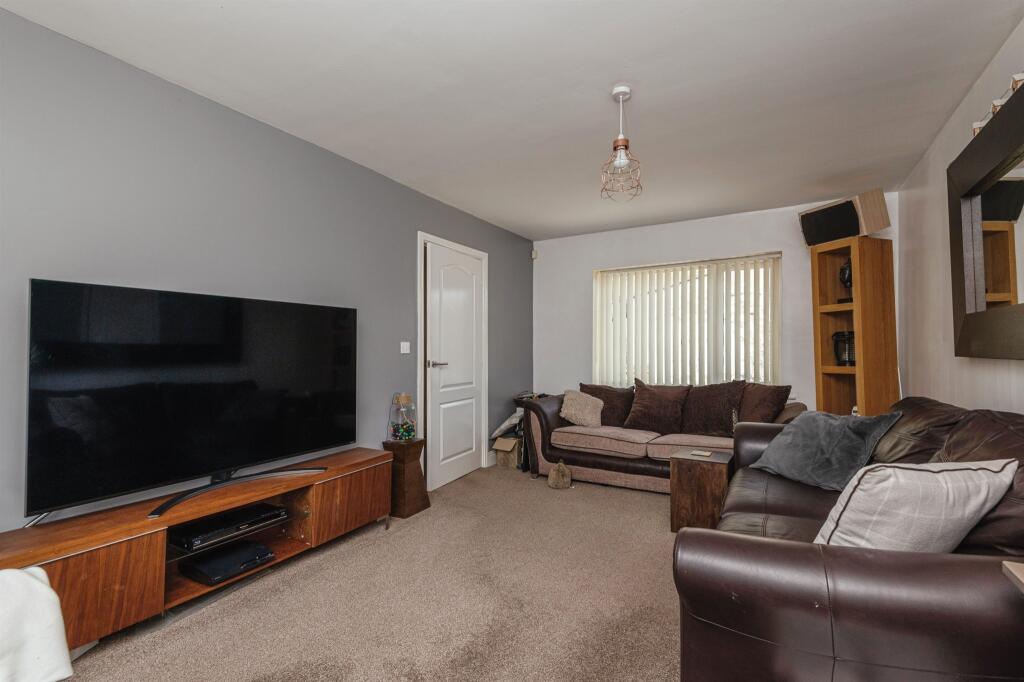 Additional image 4 of Wroe Place, Wyke, Bradford