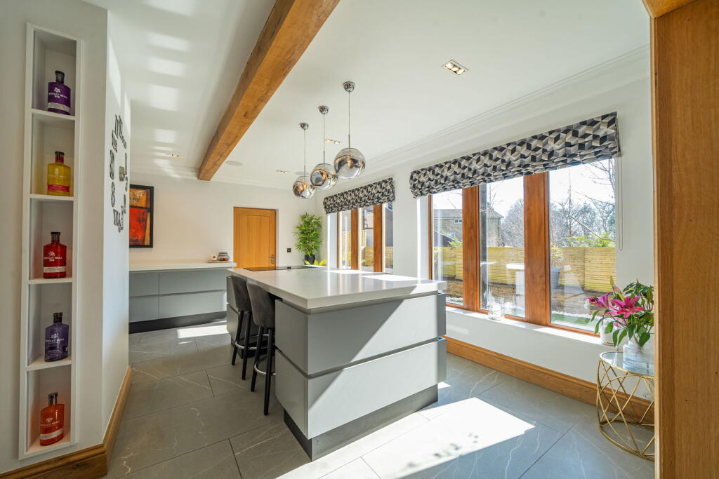 Additional image 5 of Littlebeck, Gilstead Lane, Bingley, BD16 3LN