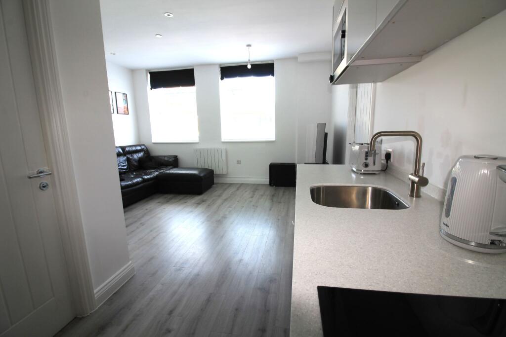 Additional image 3 of Apt 8 Warwick House , Warwick Road, Solihull, B91