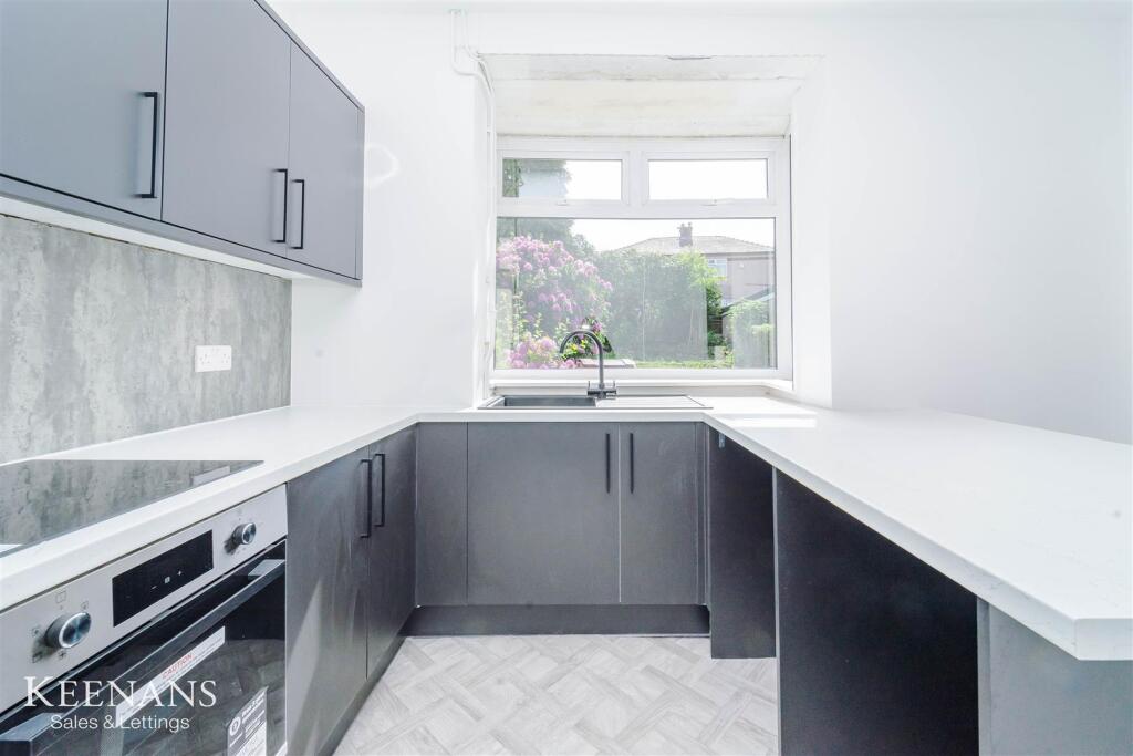 Additional image 18 of Caernarvon Avenue, Burnley