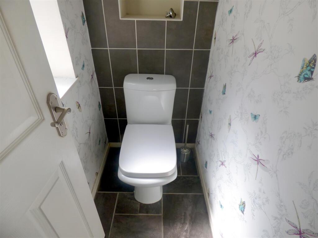 Additional image 13 of Windsor Close, Tamworth