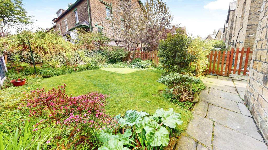 Additional image 4 of Avondale Crescent, Shipley