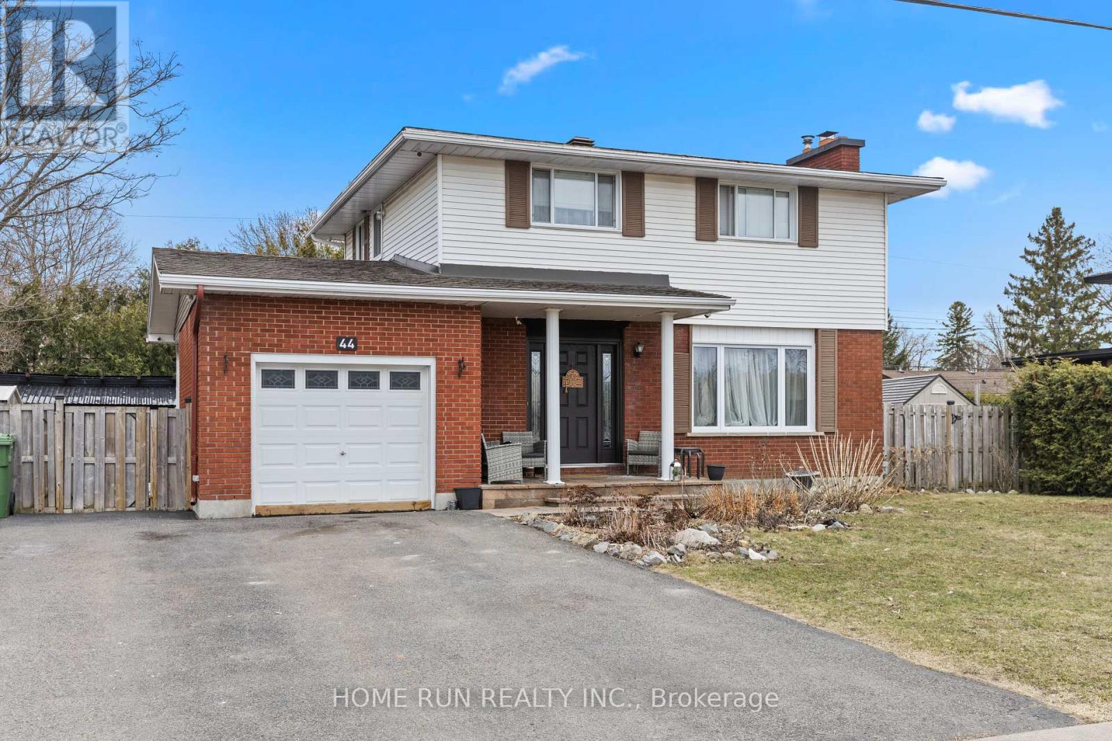 44 KNOXDALE ROAD|Ottawa, Ontario K2G1A3