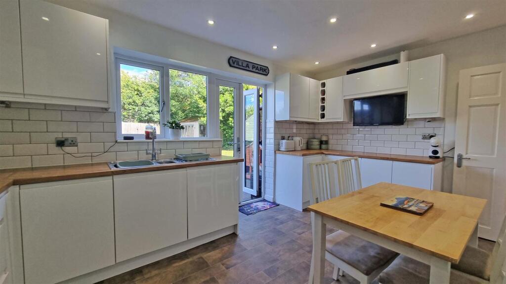 Additional image 5 of Holly Drive, Hollywood, Birmingham