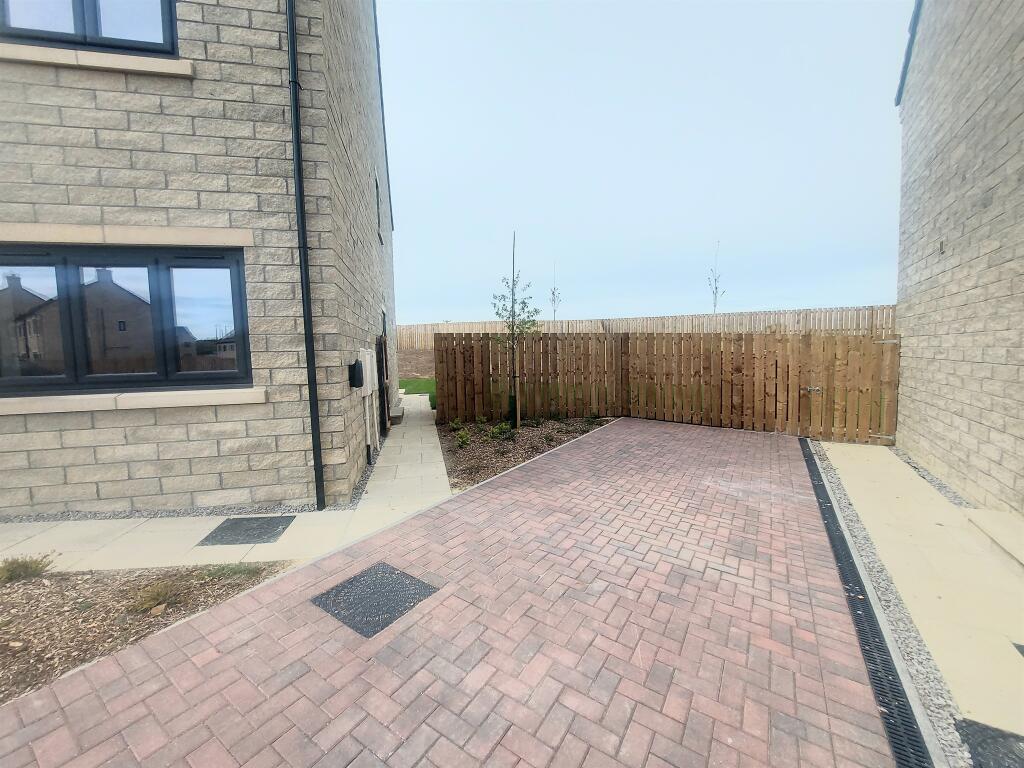 Additional image 18 of Velvet Lane, Denholme, Bradford