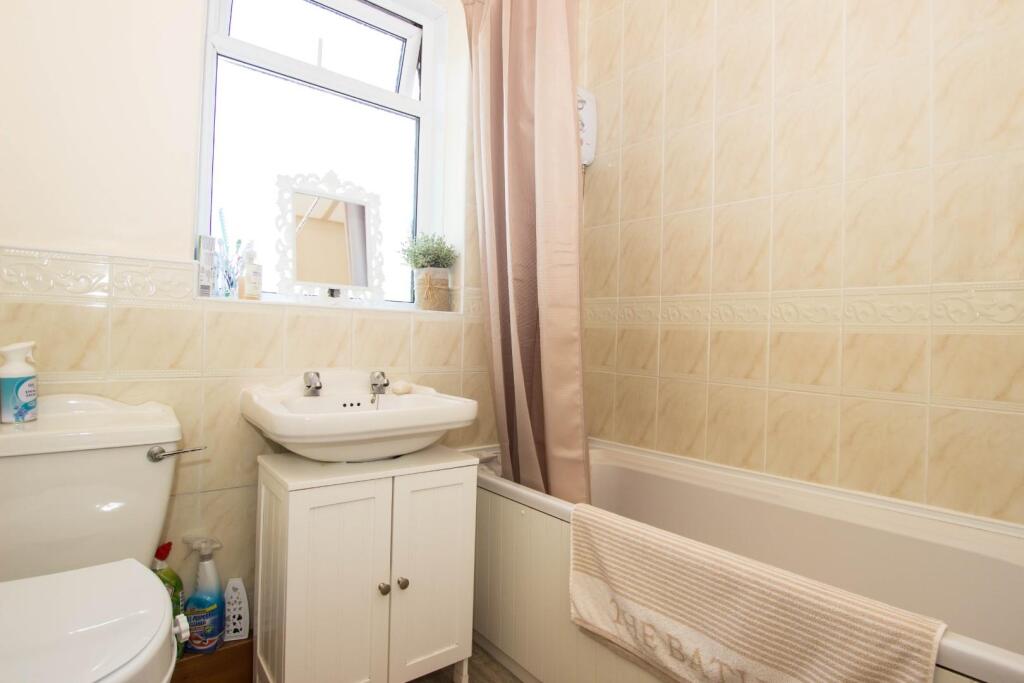 Additional image 13 of 'Norbreck' Oldfield Avenue