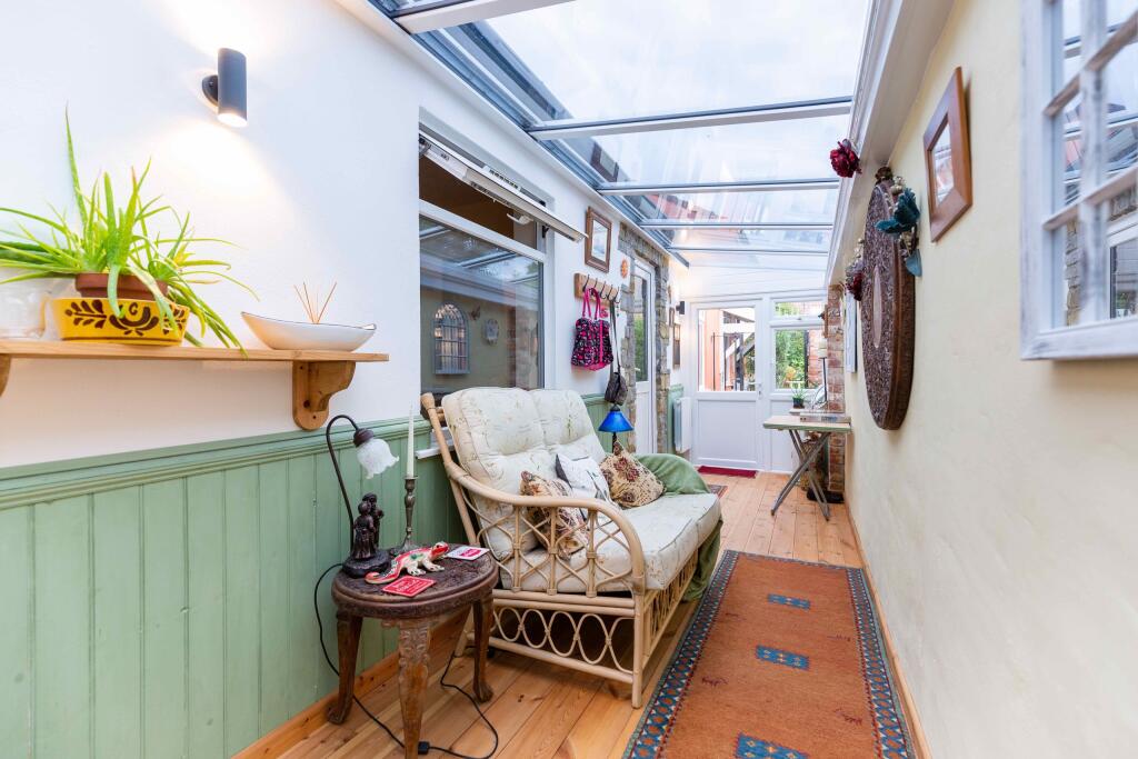 Additional image 21 of Courtyard Cottage, Great House Court, Meare