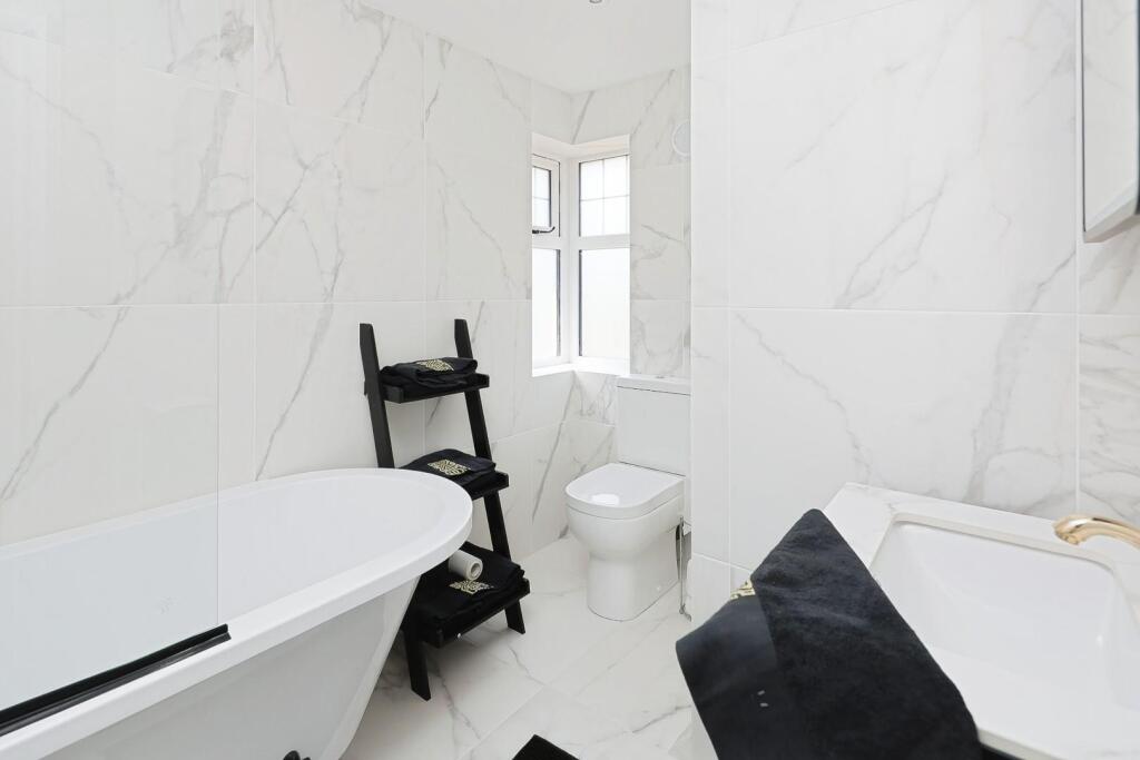 Additional image 18 of Kingswood Close, Lapworth, Solihull