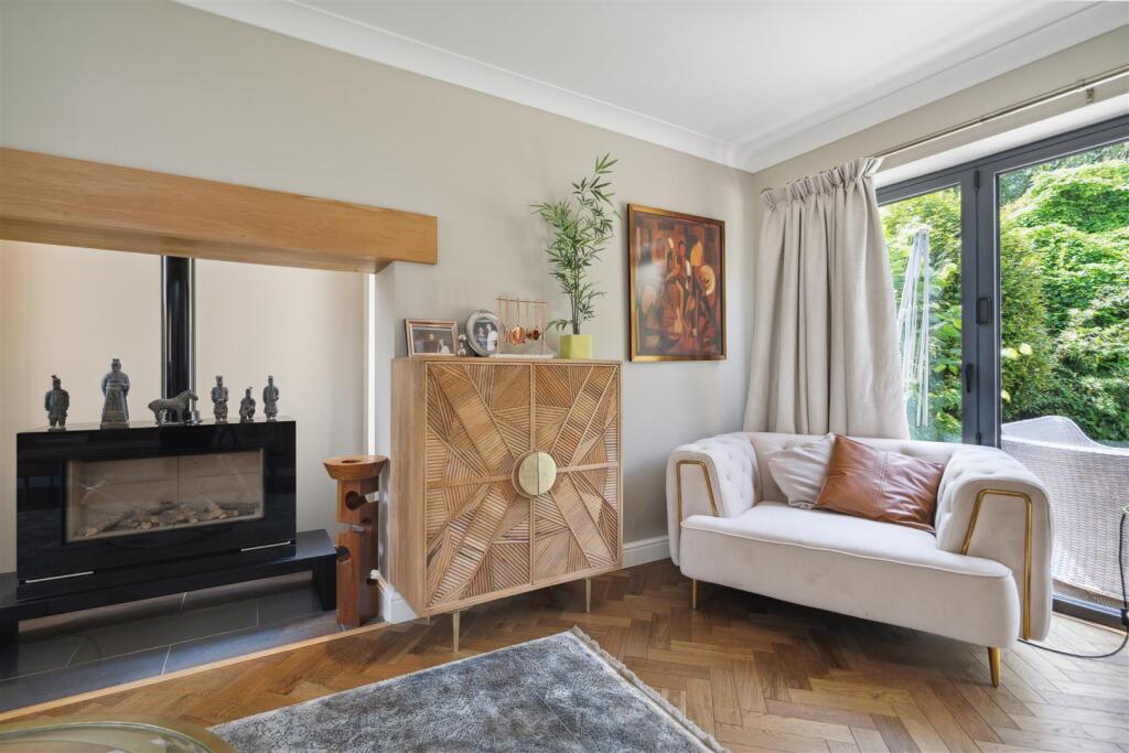 Additional image 9 of Oakley Wood Drive, Solihull