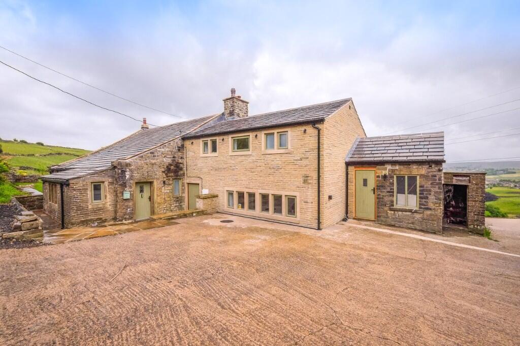 Shugden Farm, Roper Lane, Bradford, West Yorkshire, BD13 2NT