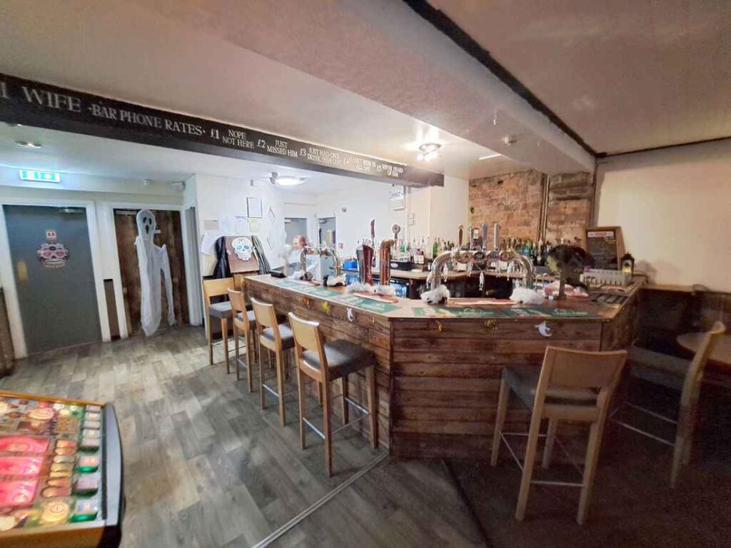 Additional image 6 of N-526370 - Omnibus, West End, Bradford BD13 2DP