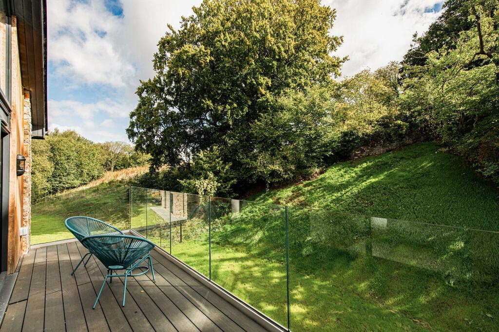 Additional image 9 of The Executive Barn, Cookswood