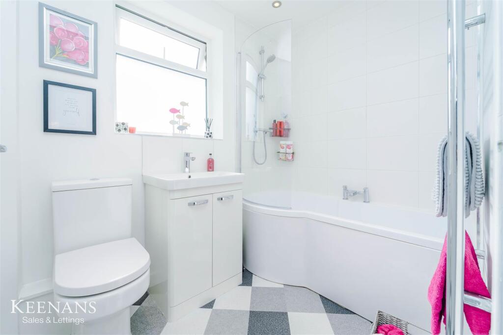 Additional image 8 of Singleton Avenue, Read