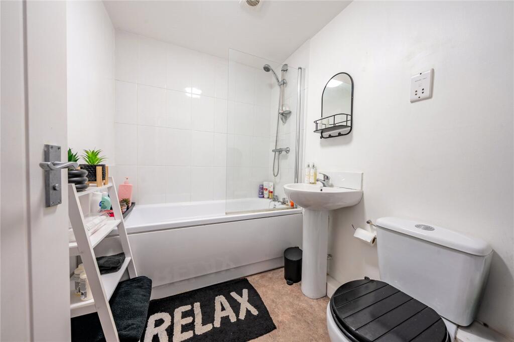 Additional image 7 of Apartment 3, Spinners Wharf, Dockfield Terrace, Shipley, West Yorkshire