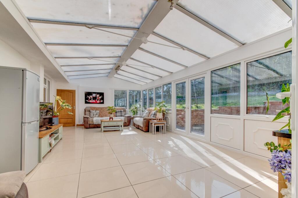 Additional image 8 of Mayfields, Southcrest, Redditch, Worcestershire, B98