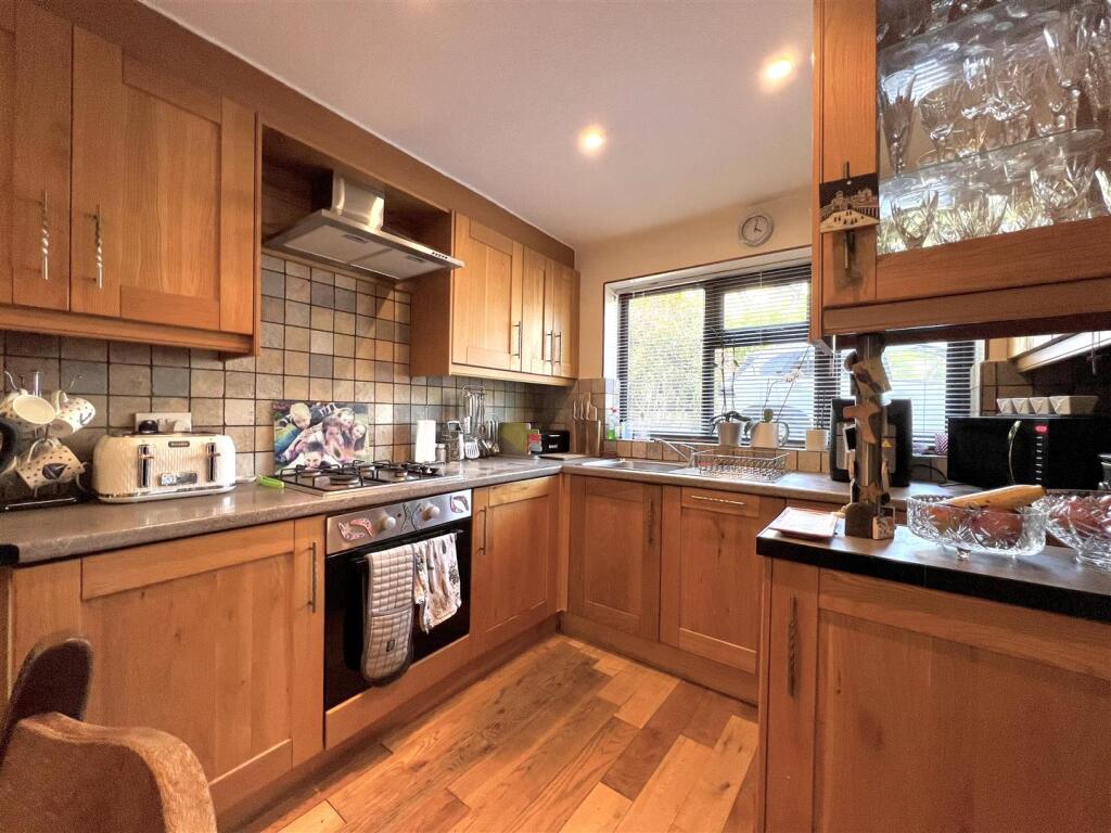 Additional image 33 of Crownest Lane, Bingley