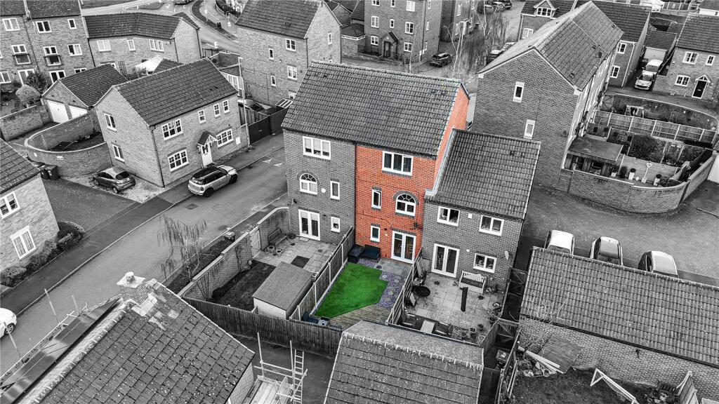 Additional image 26 of Valley Drive, Wilnecote, Tamworth, Staffordshire, B77