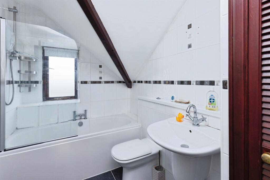 Additional image 15 of Kirklands Court, Ridgewood Close, Baildon, Shipley