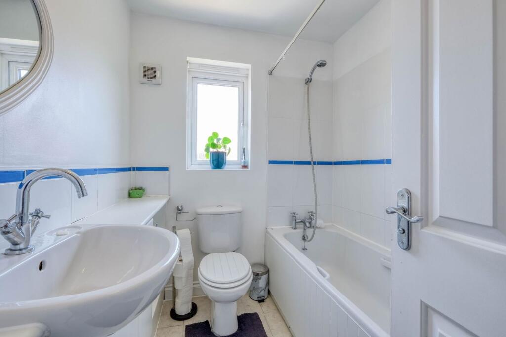 Additional image 16 of Evesham Road, Astwood Bank, B96