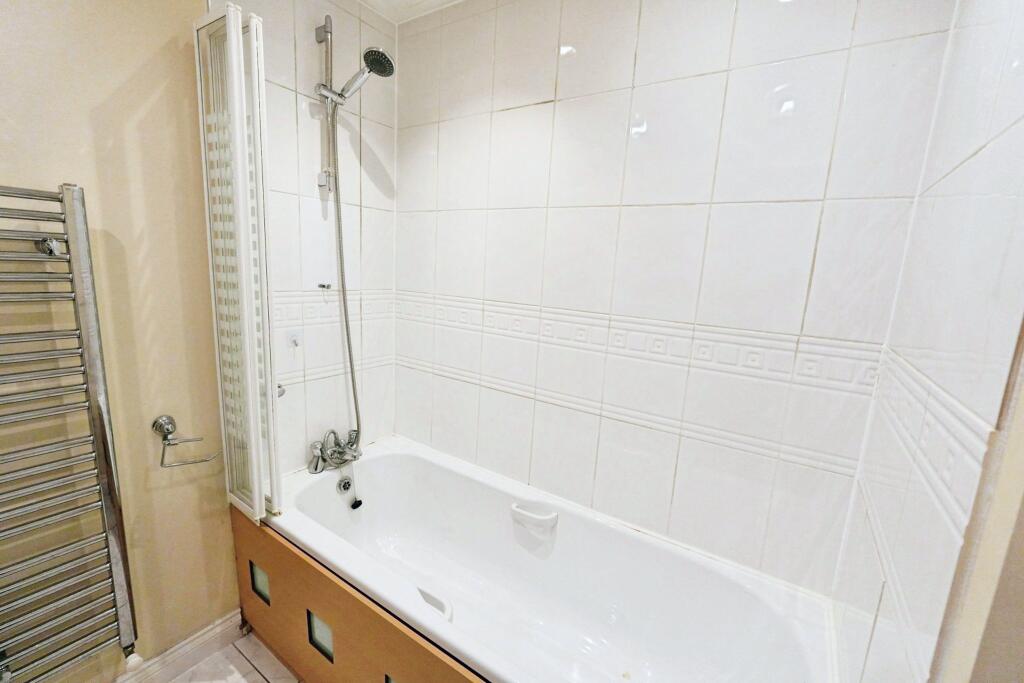 Additional image 17 of Temple Way, Oldbury, B69