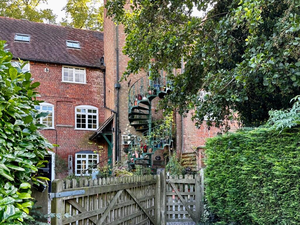 Additional image 34 of Stratford Road, Wootton Wawen, B95 6BY