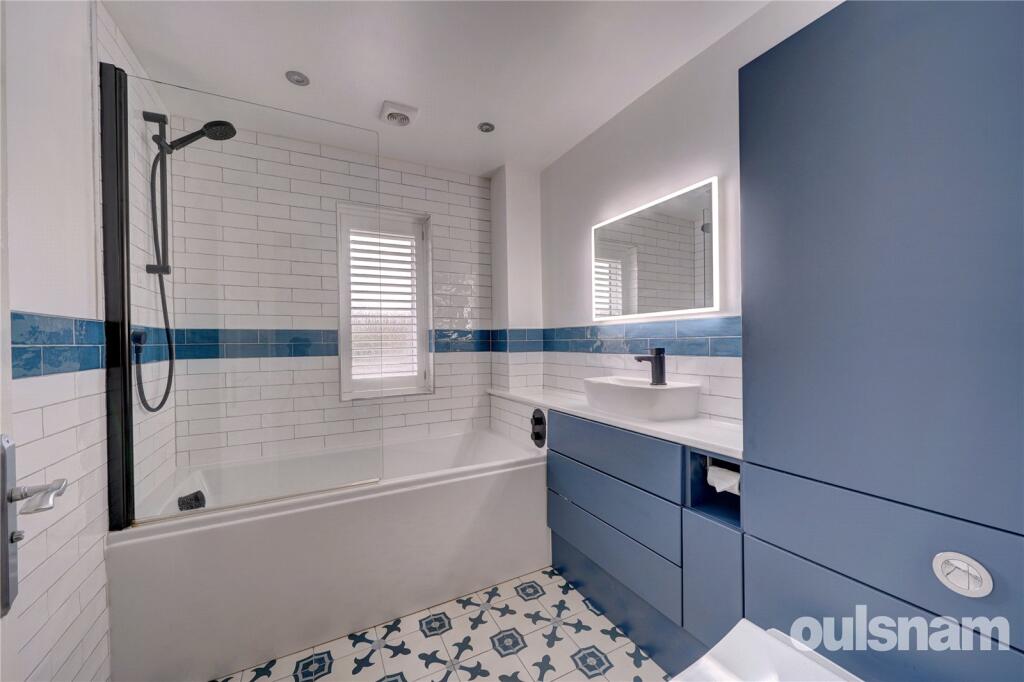 Additional image 24 of Julian Close, Catshill, Bromsgrove, Worcestershire, B61