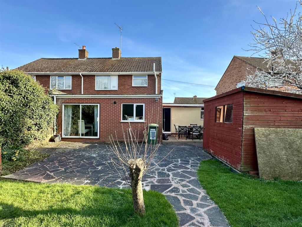 Additional image 13 of Meadow Road, Alcester