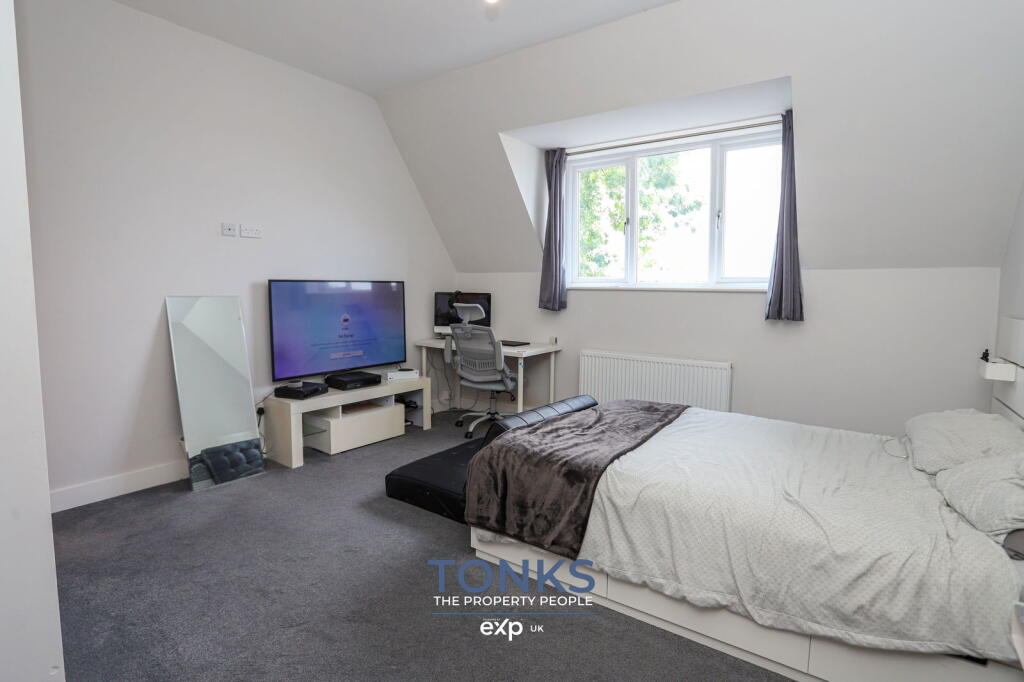 Additional image 26 of Merton Close, Oldbury, B68 8NG