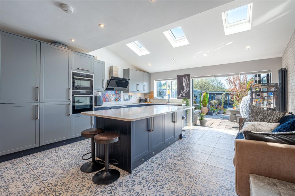 Additional image 3 of Hedging Lane, Wilnecote, Tamworth, Staffordshire, B77