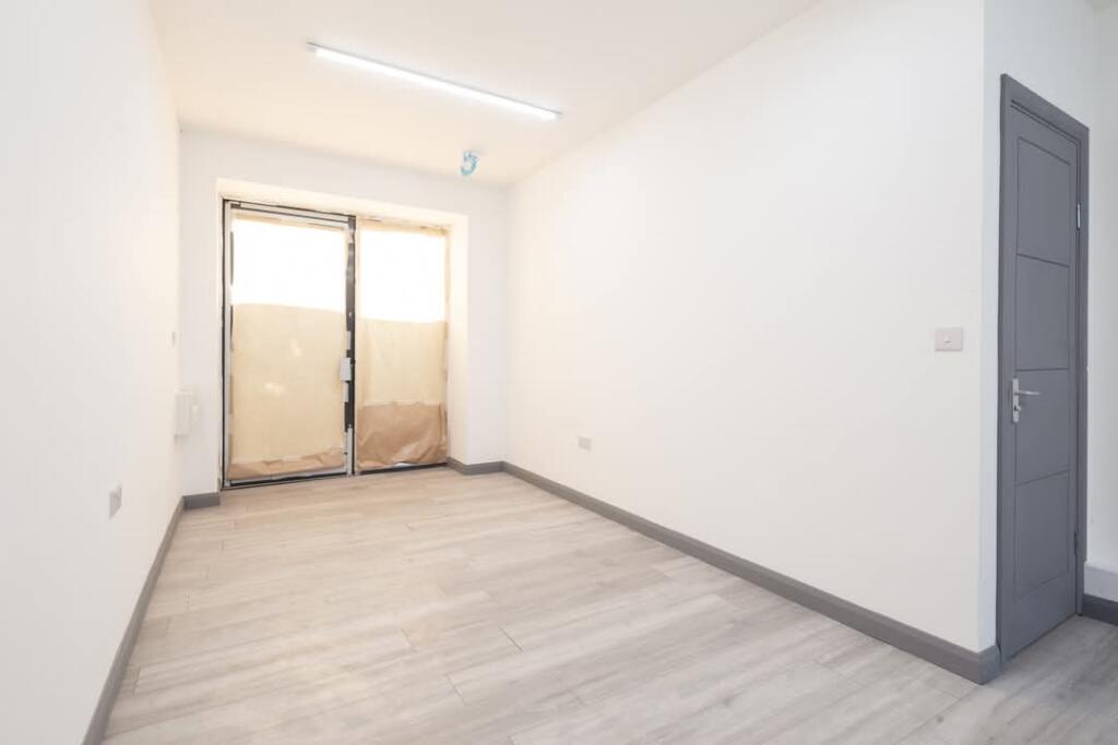 Additional image 19 of Bacup Road, Waterfoot, BB4 - Mixed Use Property Yeilding Over 11%
