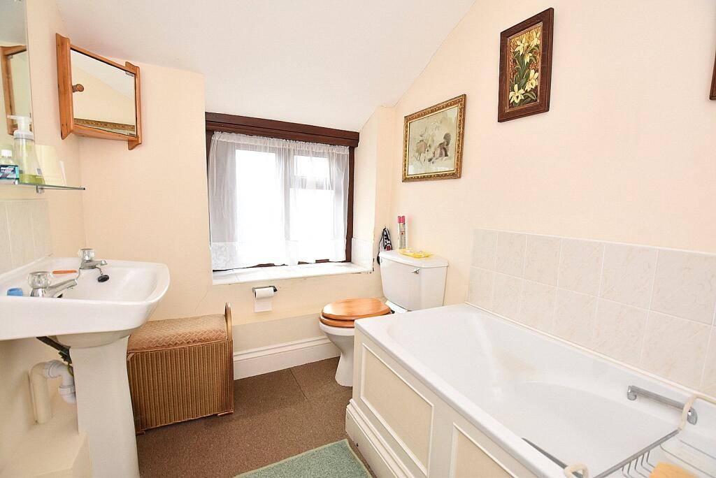 Additional image 8 of Woodhayes House, Henstridge, Somerset, BA8