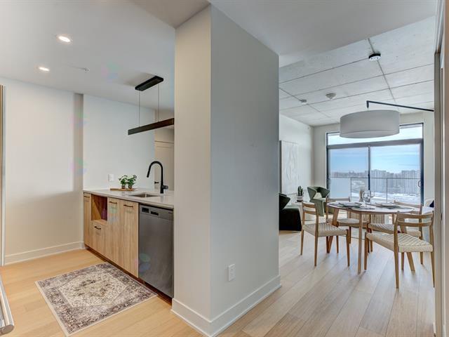 Primary image of 3480 Boul. St-Elzear O.|#801|Laval (Chomedey), Quebec H7P0N3